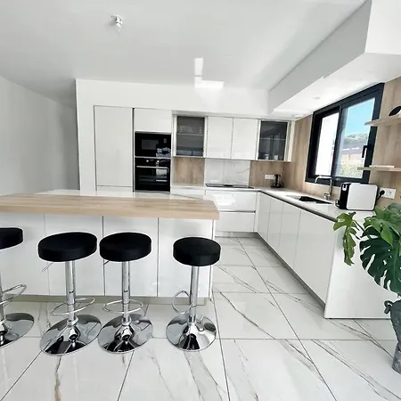 Bora-bora T4 Neuf Avec Terrasse Apartamento *