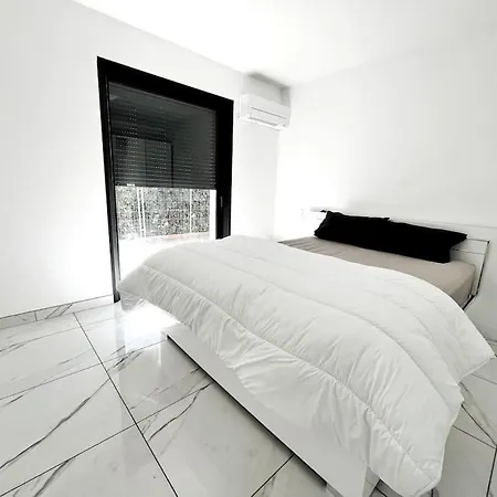 Bora-bora T4 Neuf Avec Terrasse Apartamento